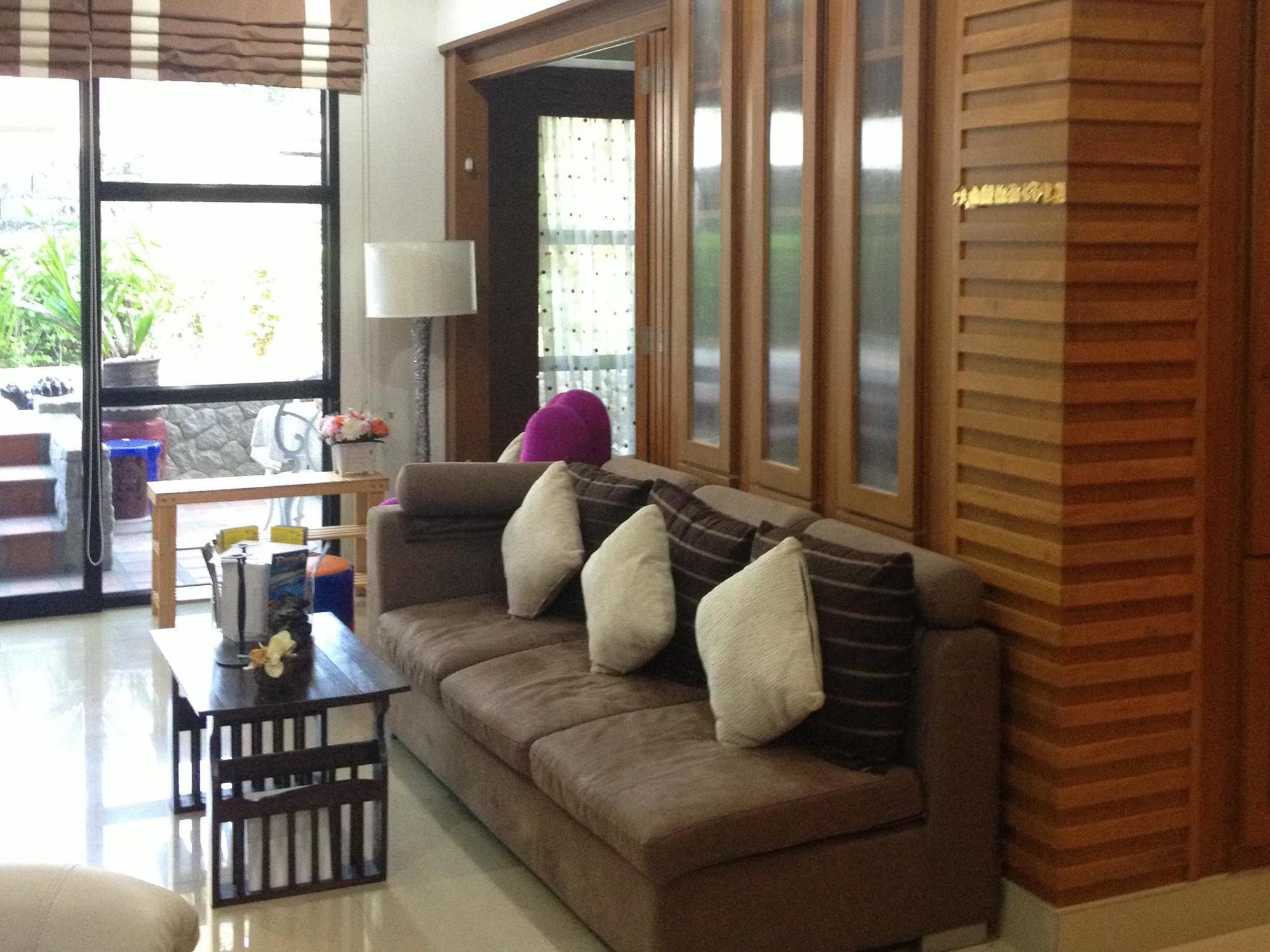 Ruankeaw Homestay Nai Harn 외부 사진