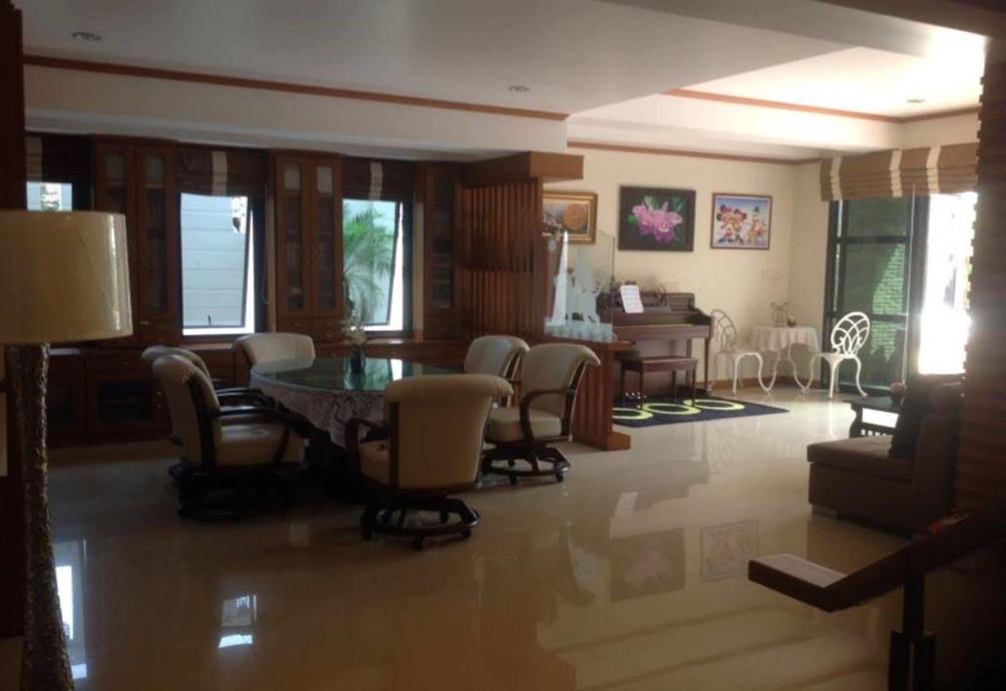 Ruankeaw Homestay Nai Harn 외부 사진