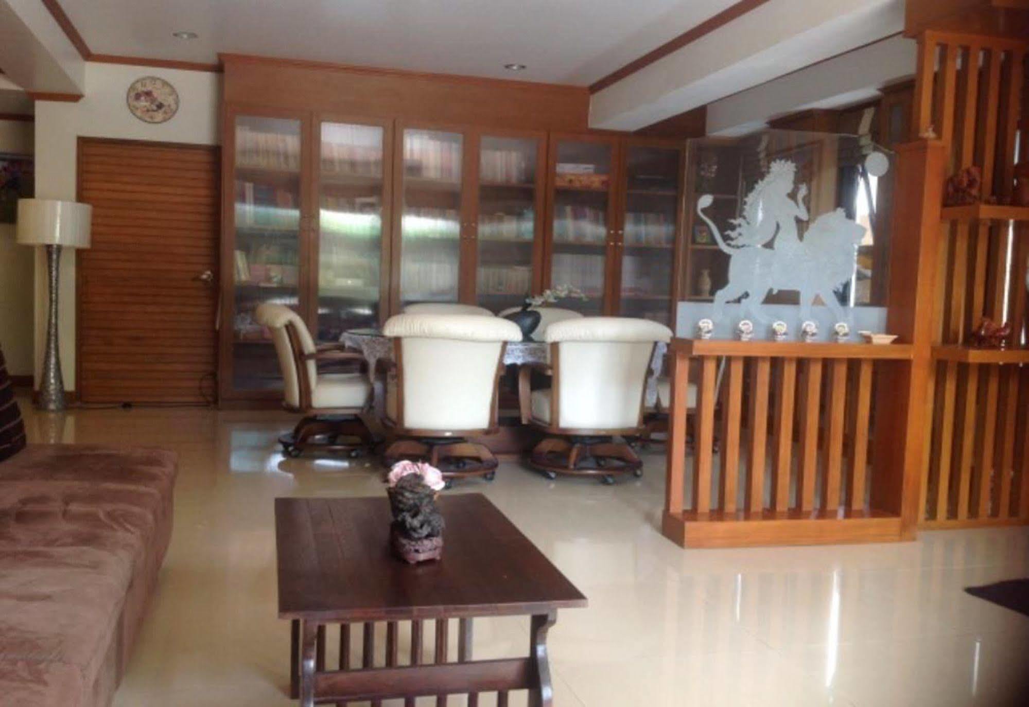 Ruankeaw Homestay Nai Harn 외부 사진